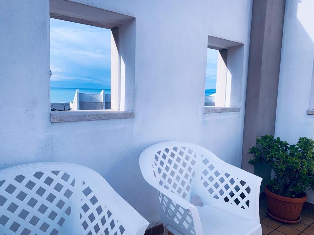 Alfieri Bed&Beach - Free Parking & Wifi Bed & Breakfast Praia a Mare Exterior photo